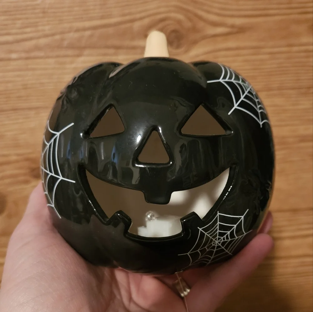 Target Bullseye Playground Light Up Ceramic Halloween Pumpkin